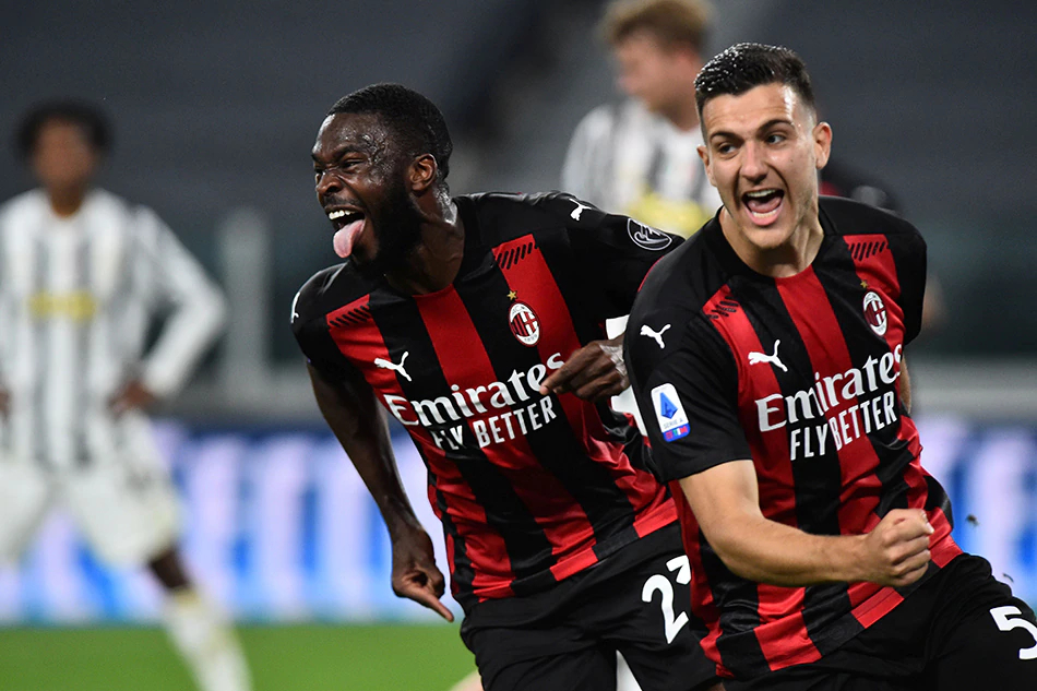 Đội bóng thành Milan leo lên vị trí số 1 trong bảng xếp hạng Serie A